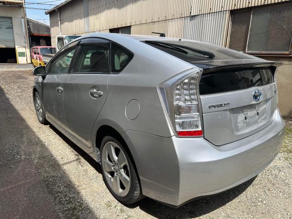 Toyota prius S Led