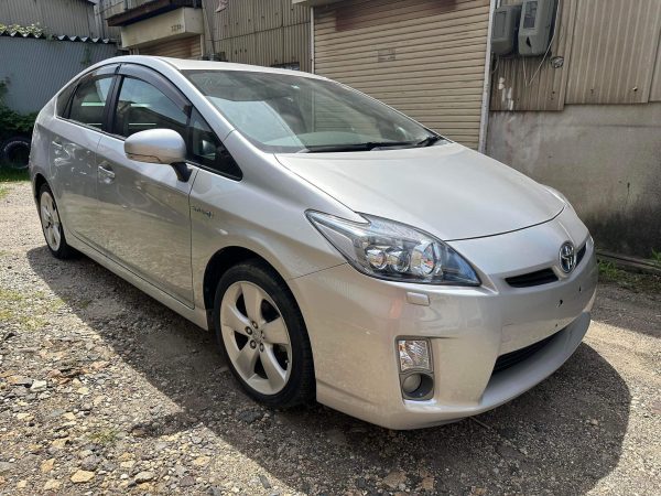 Toyota prius S Led