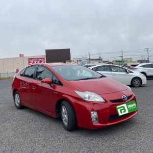 Prius S